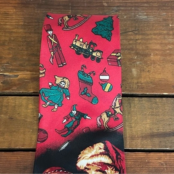 Santa’s Naughty or Nice list tie with stockings/toys, by Wembley. 100% silk. - Picture 4 of 6